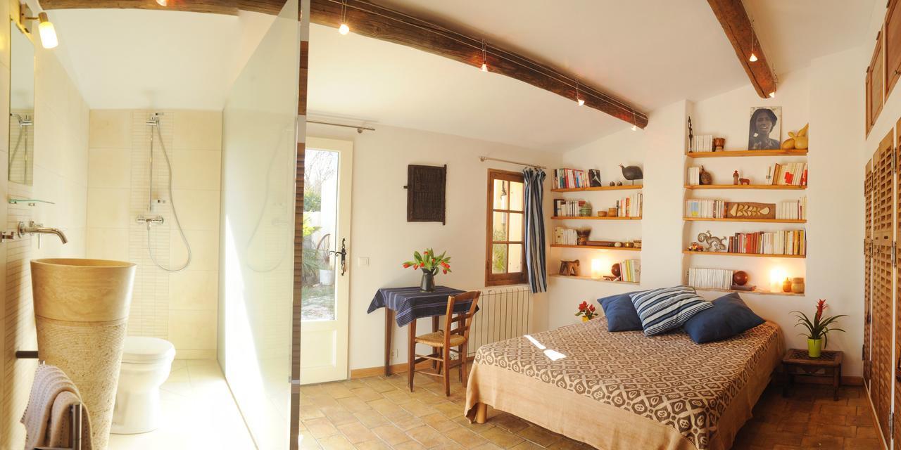 Chambres D'Hotes Domaine Des Machottes Grans Exterior foto